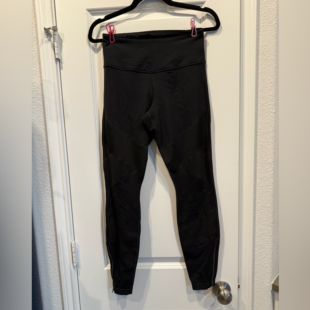 NWOT Athleta Classic Black Leggings with Zipper Detail